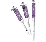 Image of Labnet Pipette Tips, Natural, 5000ul max, Pack of 250 P3998