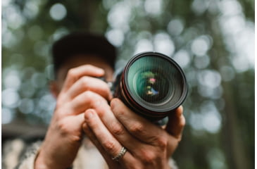 Image of Moment 82mm CineFlare Streak Filter, Blue, 600-125