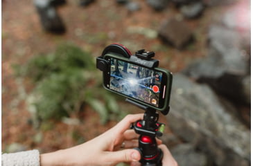 Image of Moment 82mm CineFlare Streak Filter, Blue, 600-125