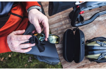 Image of Walkers IKON Carbine Glasses, Black Frame, Amber Lenses, GWP-IKNFF1-AMB