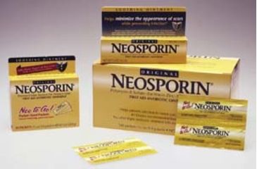 Image of Warner-Lambert Company Neosporin 1/32 Oz Foilpk 144 23769