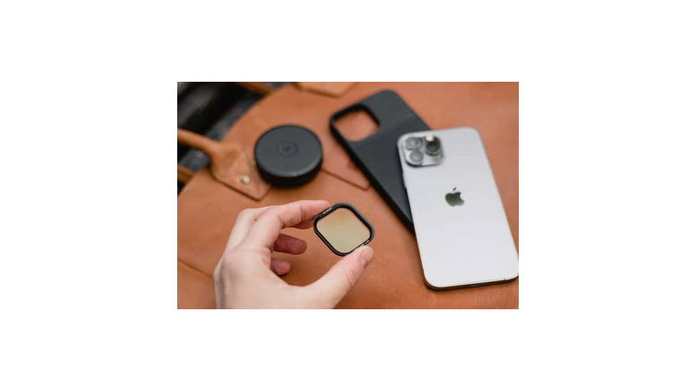 Moment CineClear Snap-On Protection Filter, for iPhone 13 Pro/Pro Max, Black, 600-122